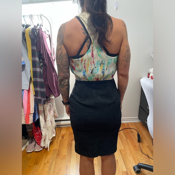 Dress - Picture 2 of 5